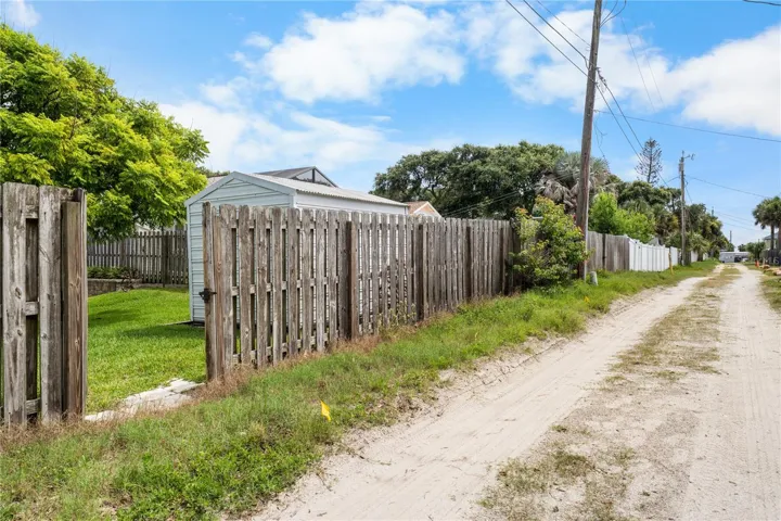 Back Alleyway Access