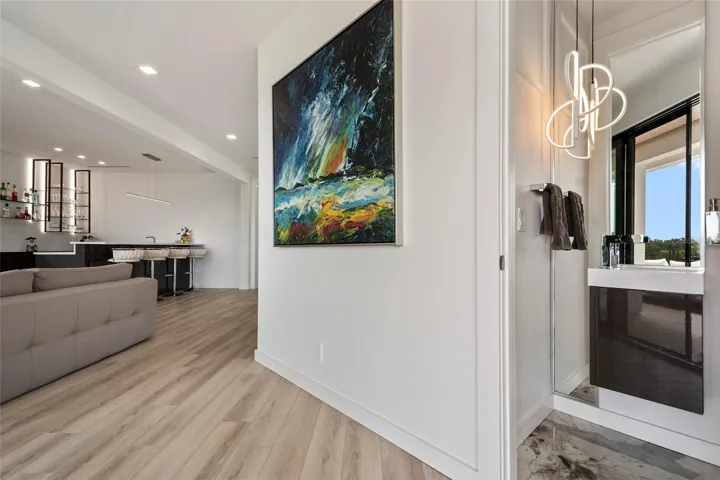 HALF BATH ON THIRD LEVEL