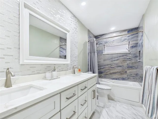Guest Bathroom Tub/ Shower