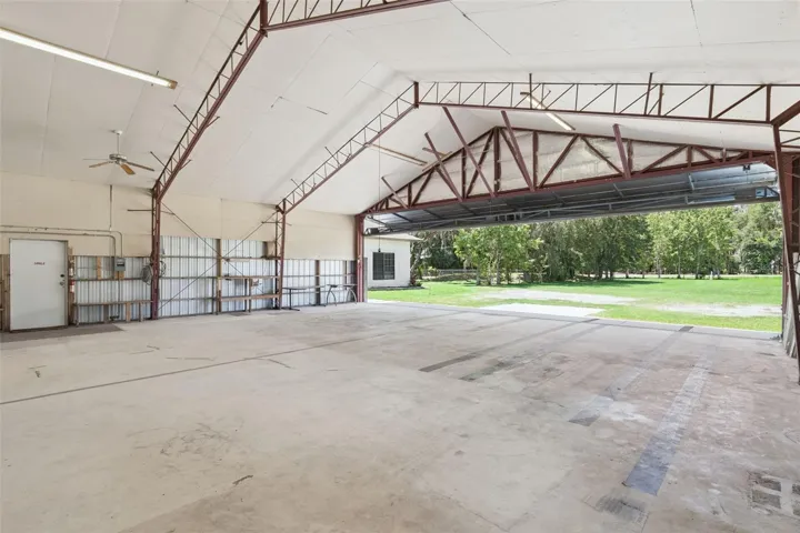 Airplane Hanger
