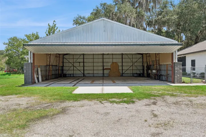 Airplane Hanger