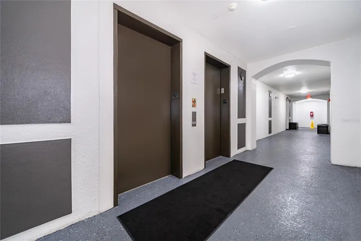 2 Elevators perr building