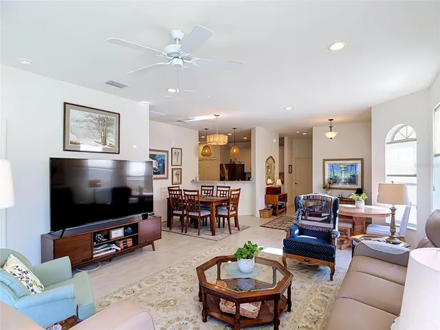 Living Room/Dining Room