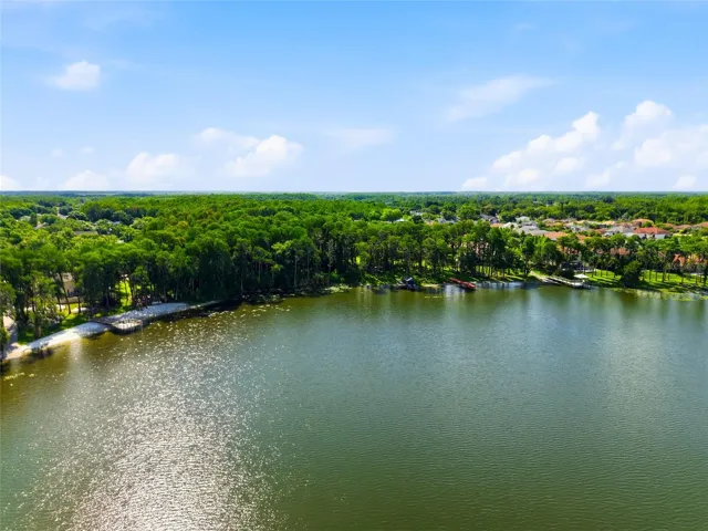 Beautiful Lake LeClare