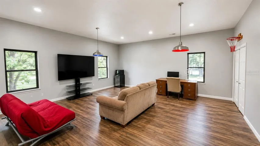Game Room / Man Cave “virtually staged”