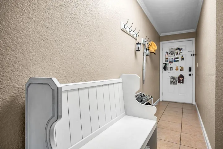 Looking to entrance from hallway