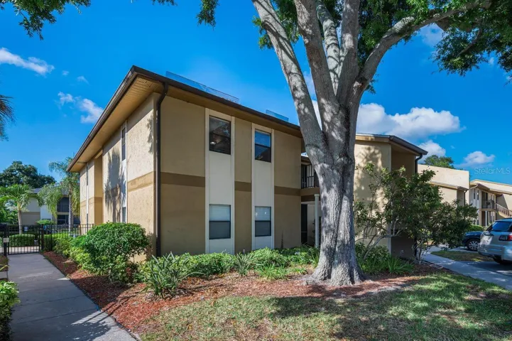 Second floor, corner unit