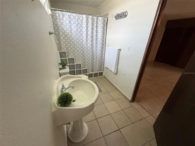 full bathroom