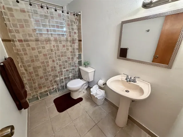 full bathroom