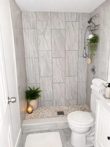 Virtually staged main bathroom