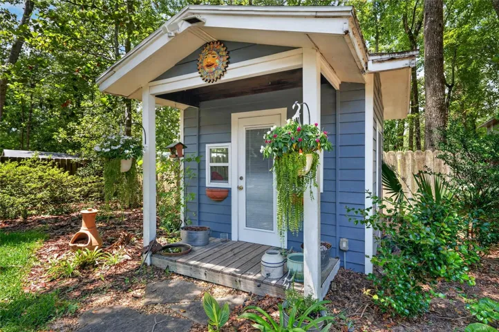 CLOSE UP OF THE PLAYHOUSE