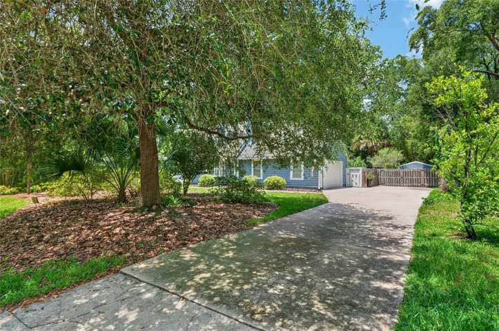 PLENTY OF DRIVEWAY SPACE FOR GUESTS