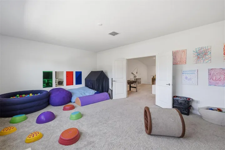 Bonus Room (23x16)