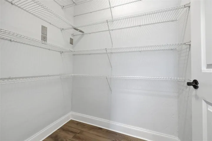 Walk in Pantry