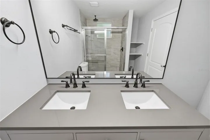 Primary ensuite bath