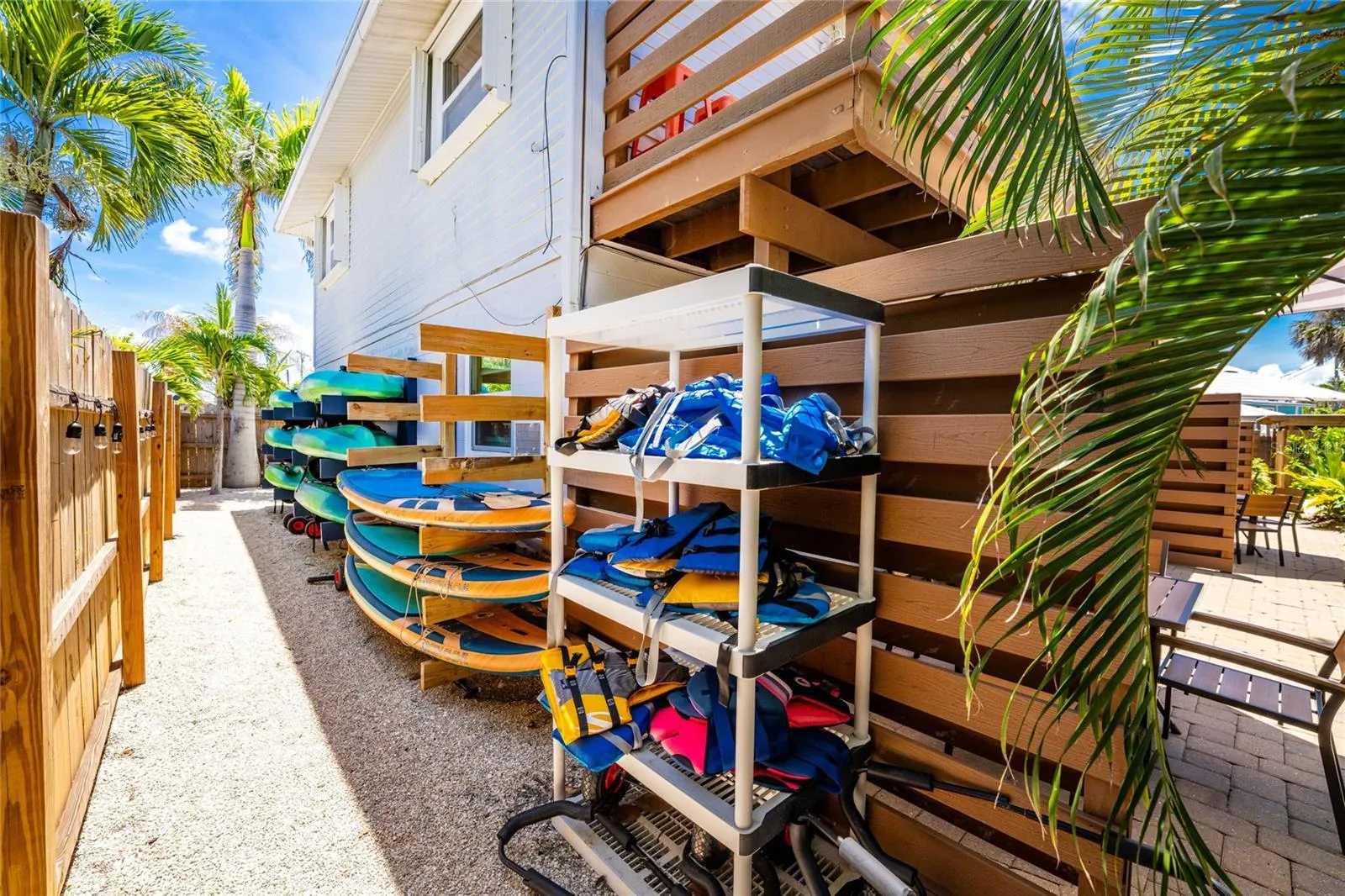 1120 Gulf Blvd - Main House - Amenities