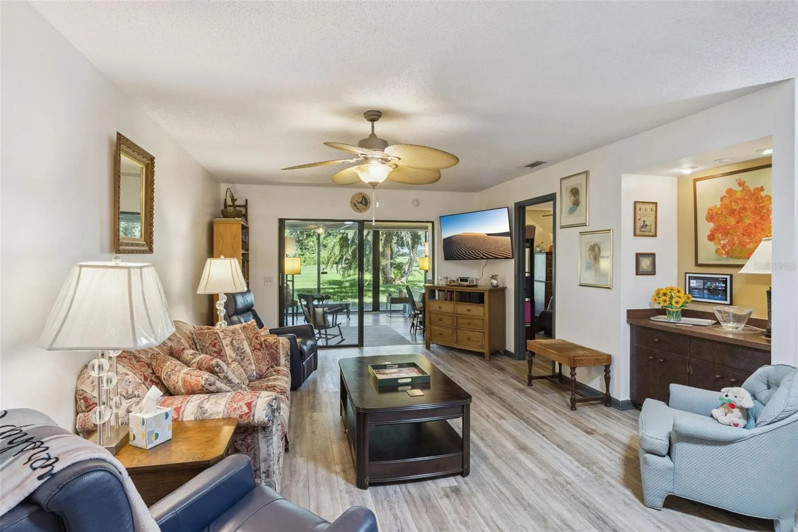 Spacious Living Room