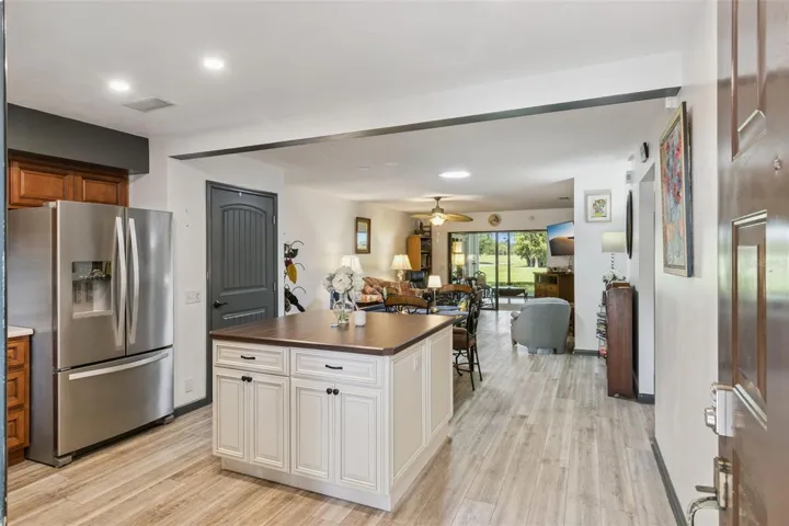 Center Island and Closet Pantry