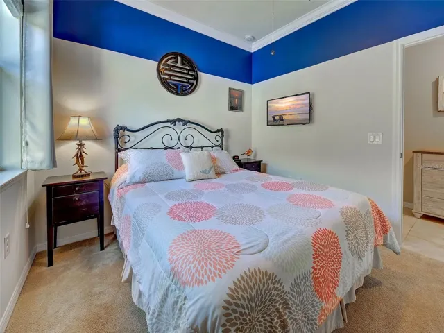 Guest bedroom