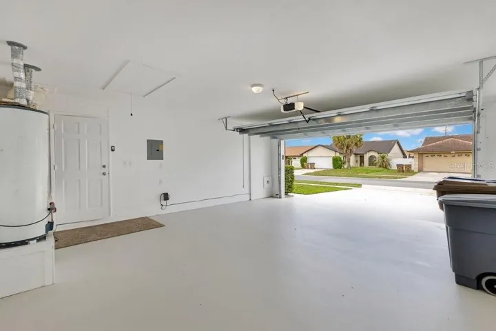 2-Car Garage