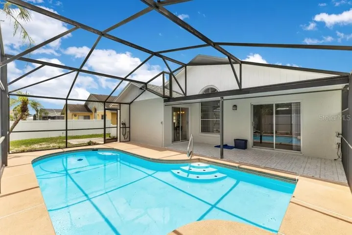 Screened-In Pool