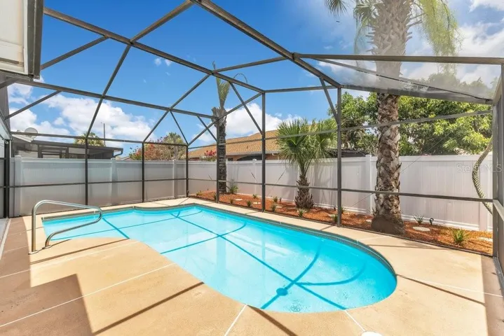 Screened-In Pool