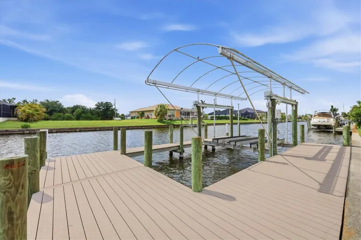 Huge walk around dock