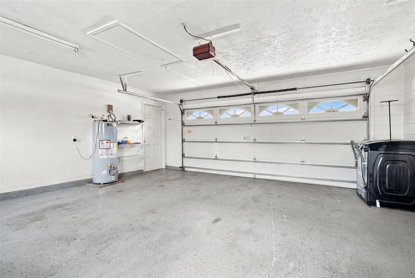 Garage-Virtually removed items