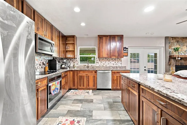 Kitchen-Virtually removed items