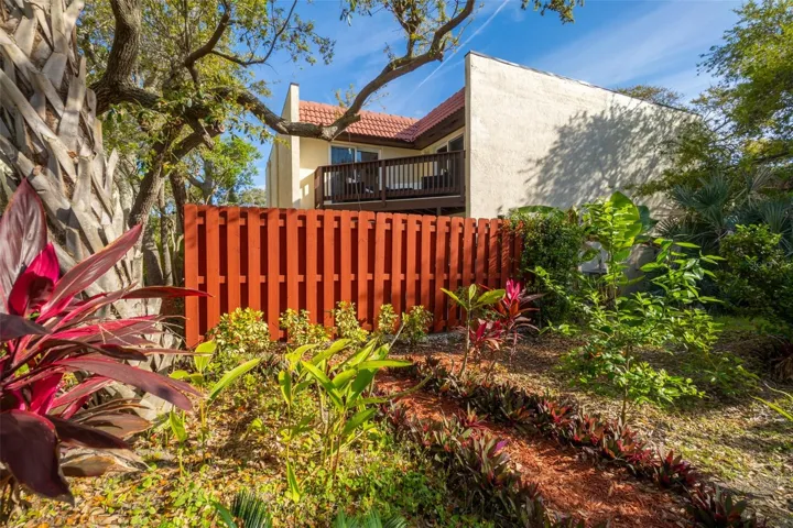8762 Live Oak Ct in Ocean Woods