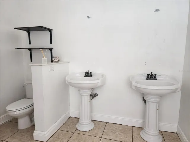 1170