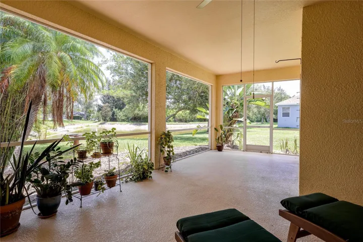 Large Lanai