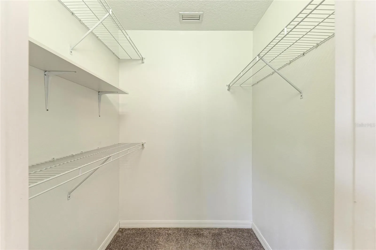 Walk-in closet