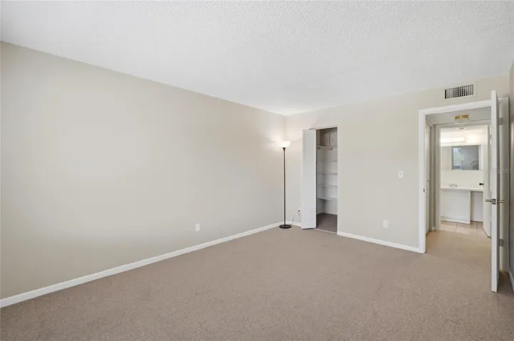 GUEST BEDROOM /GUEST BATH