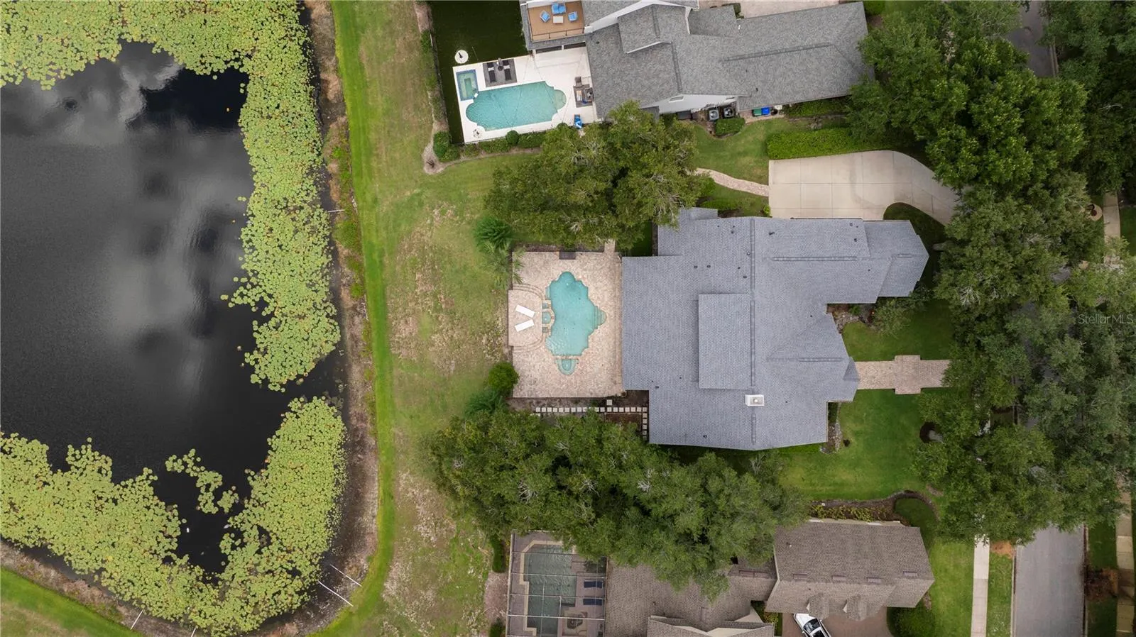 Well maintained home is pristine inside as well!