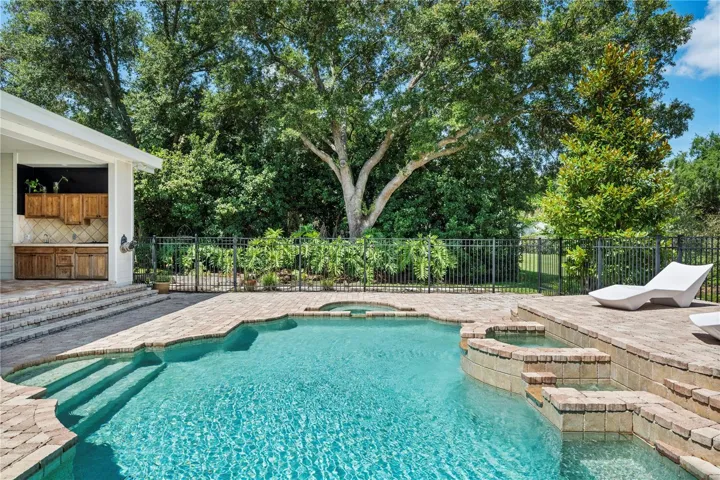 Many nice features of this unique custom pool!