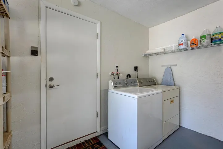 Washer/Dryer in Garage