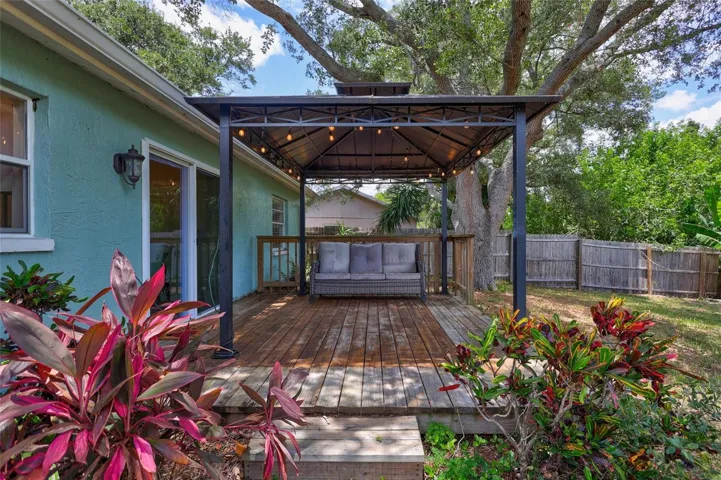 Deck/Gazebo