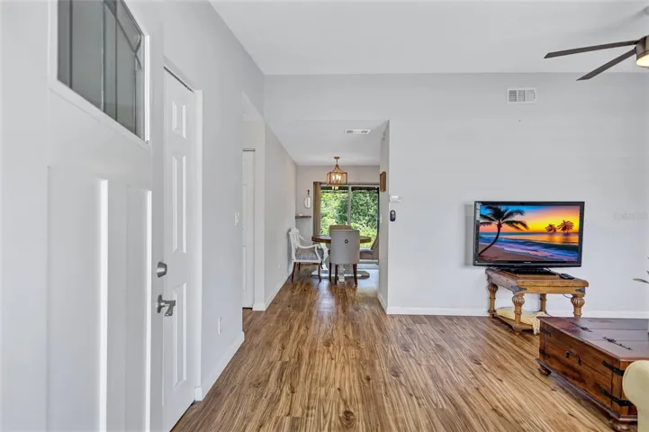 Entrance Inside/Front Door