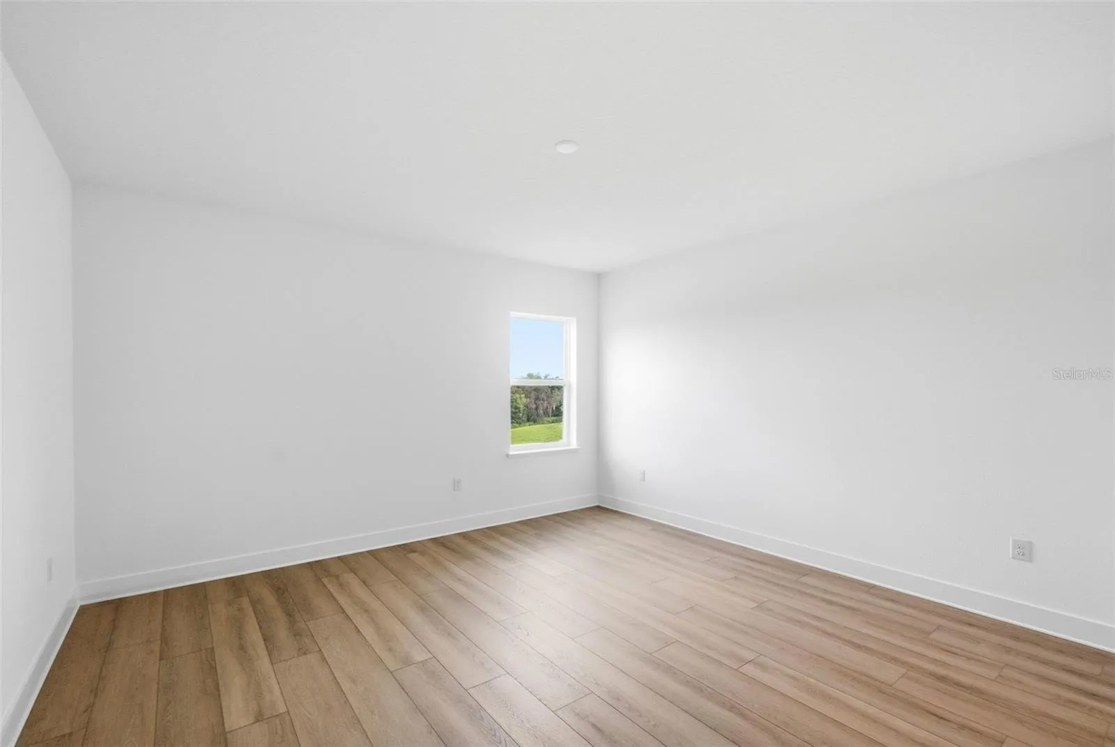 Upstairs Secondary Bedroom 2