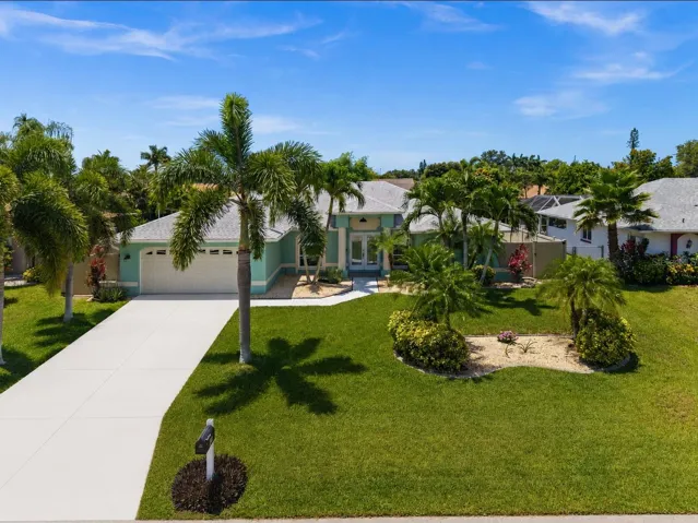 2 car garage and a beautiful entry