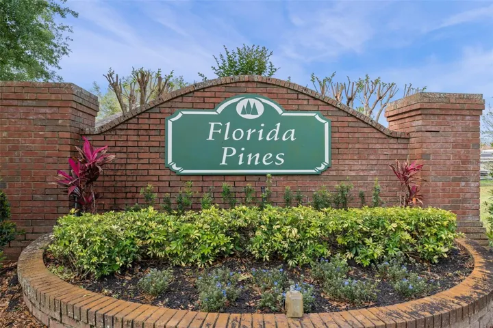 Florida Pines Entrance