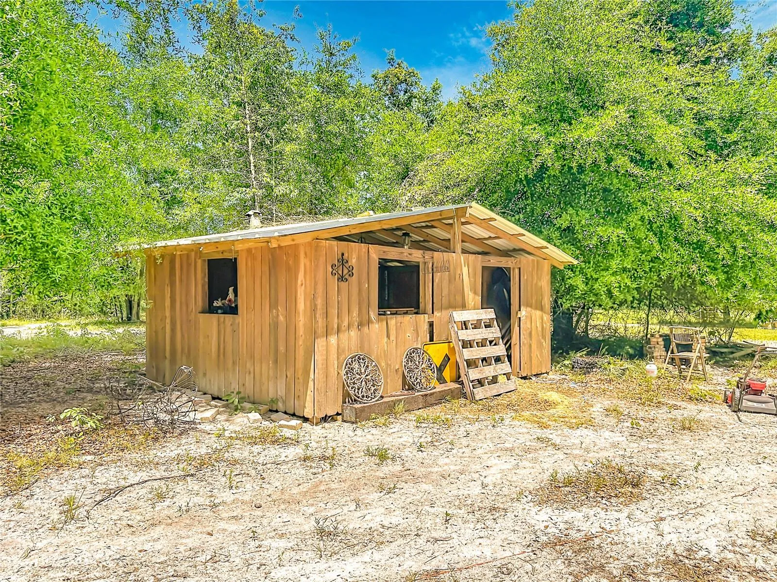 Shed