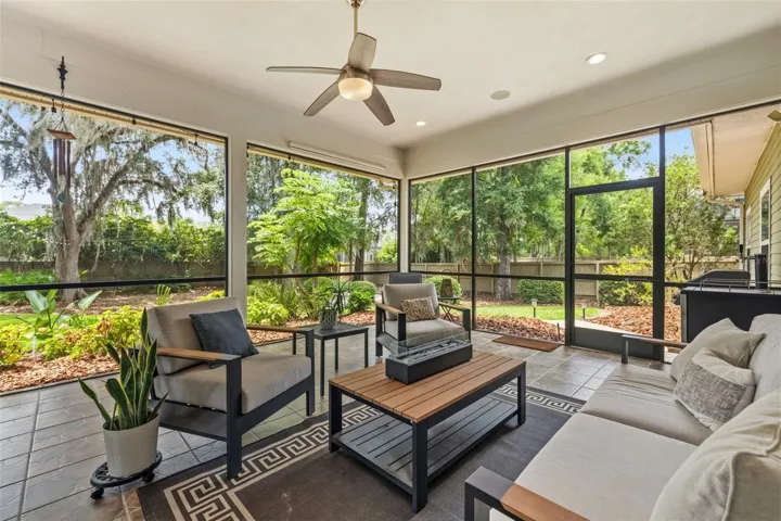 Huge screen patio
