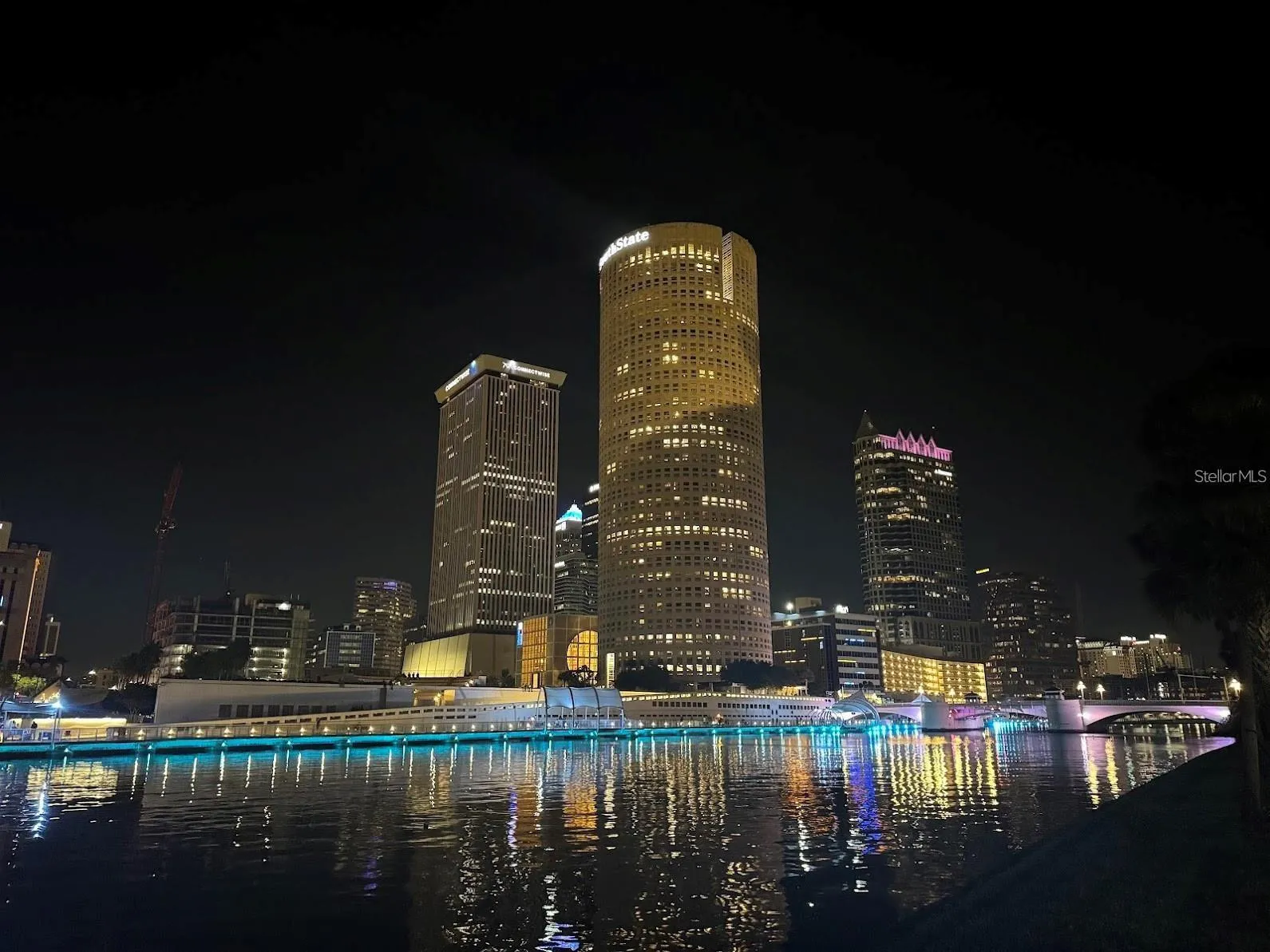 Riverwalk &amp; Downtown