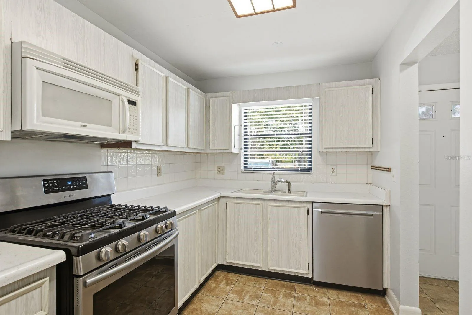 Kitchen with tile