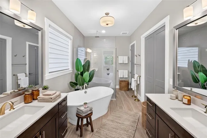 Owners Suite bath