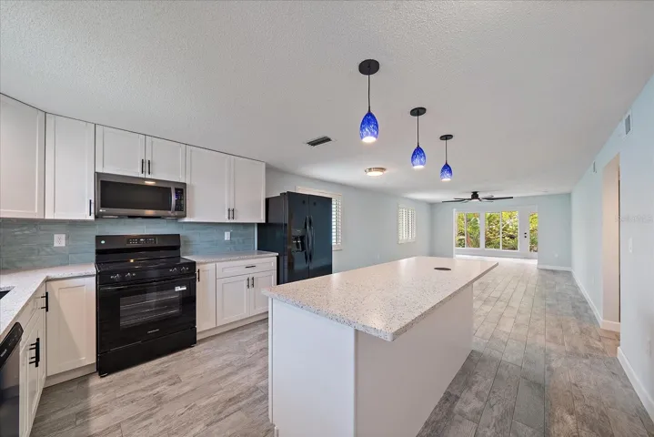 Open Kitchen