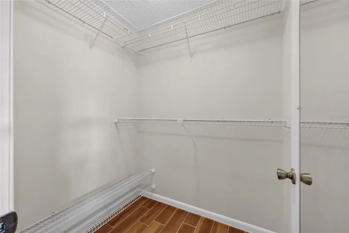 Walk-in Closet