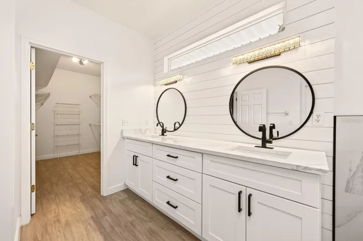 Fully remodeled primary en-suite bath.